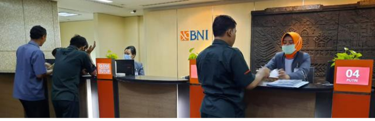 Teller Bank BNI Bandung